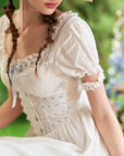 Liebes Korsettkleid aus den Gelben Seiten