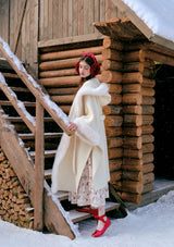 (US Exclusive)Snow Fox Fantasy Land Coat