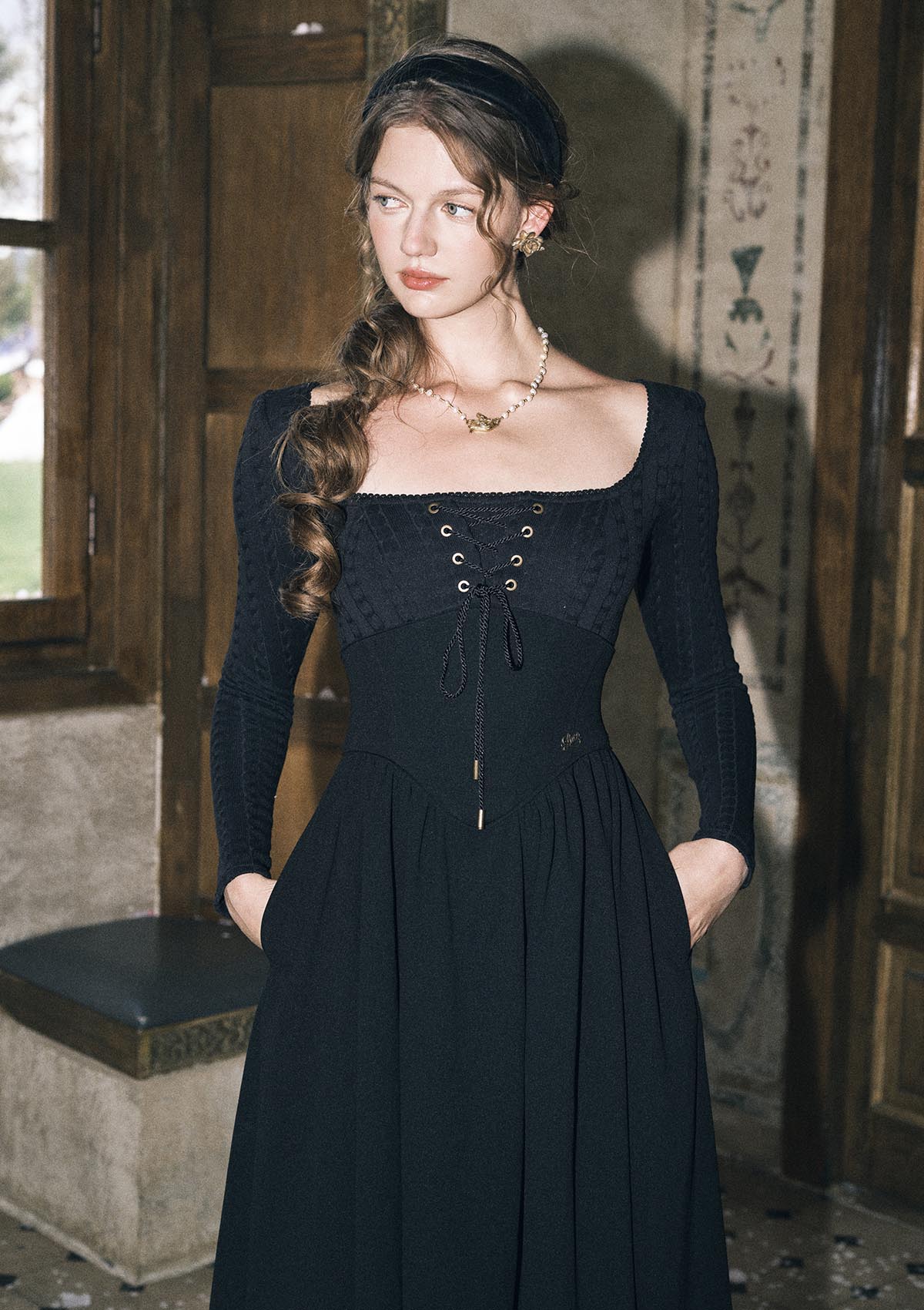 Courtyard Rendezvous Knit Dress (Black) – LaceMade