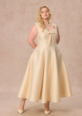 Curve&Plus Castle Vow Dress (White)
