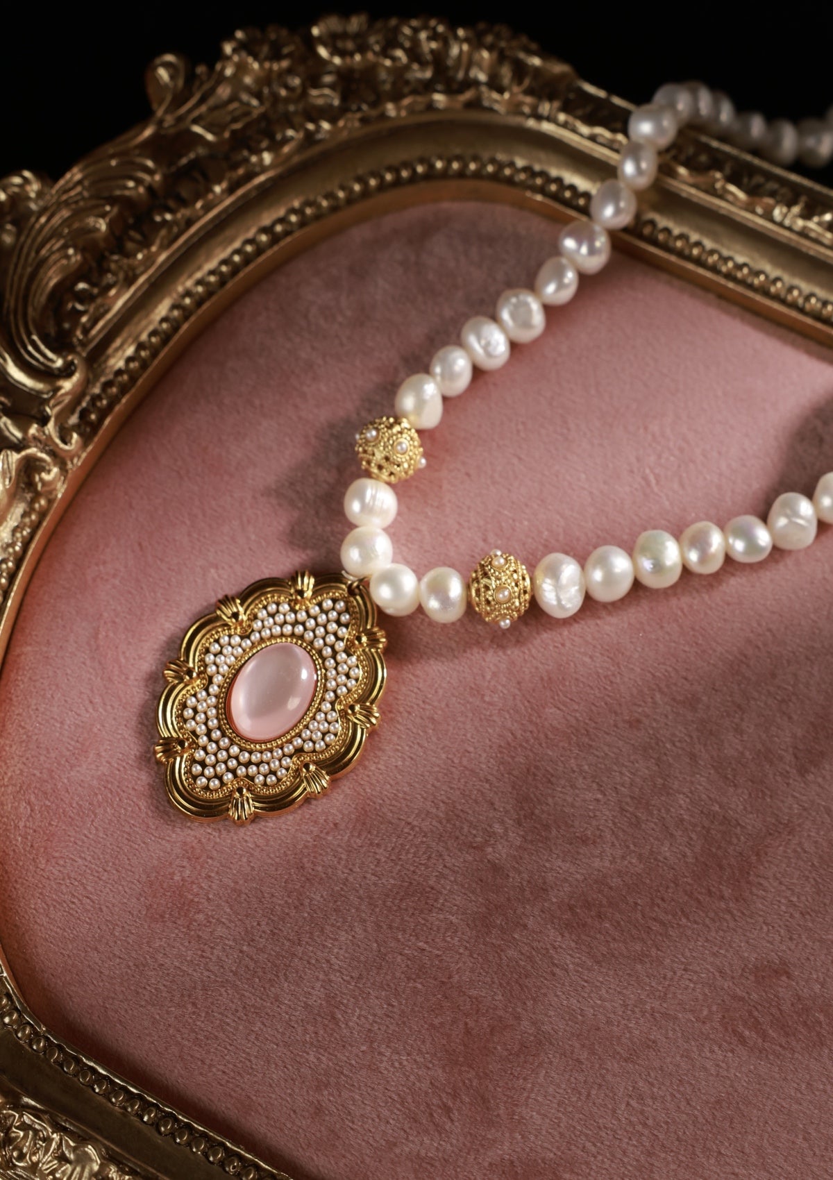 King's Court Heart Necklace
