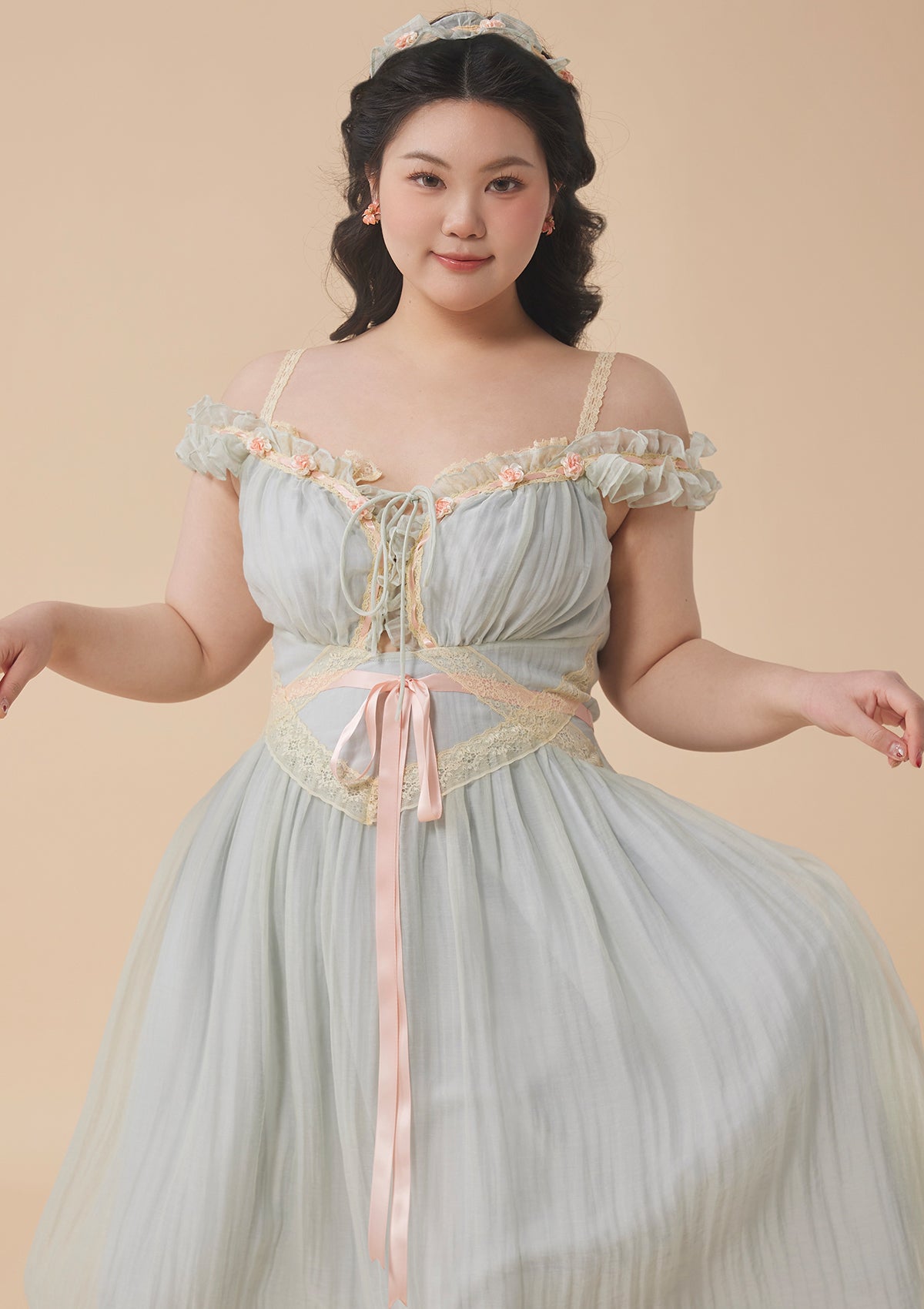 THEREDTHREAD / ザレッドスレッド】S lace up curve dress