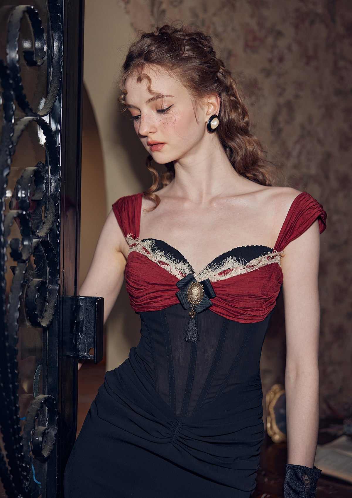 chinese dress ladies Top Drawer Steel Boned Red/Black Lace Victorian Corset Dress main image 0
