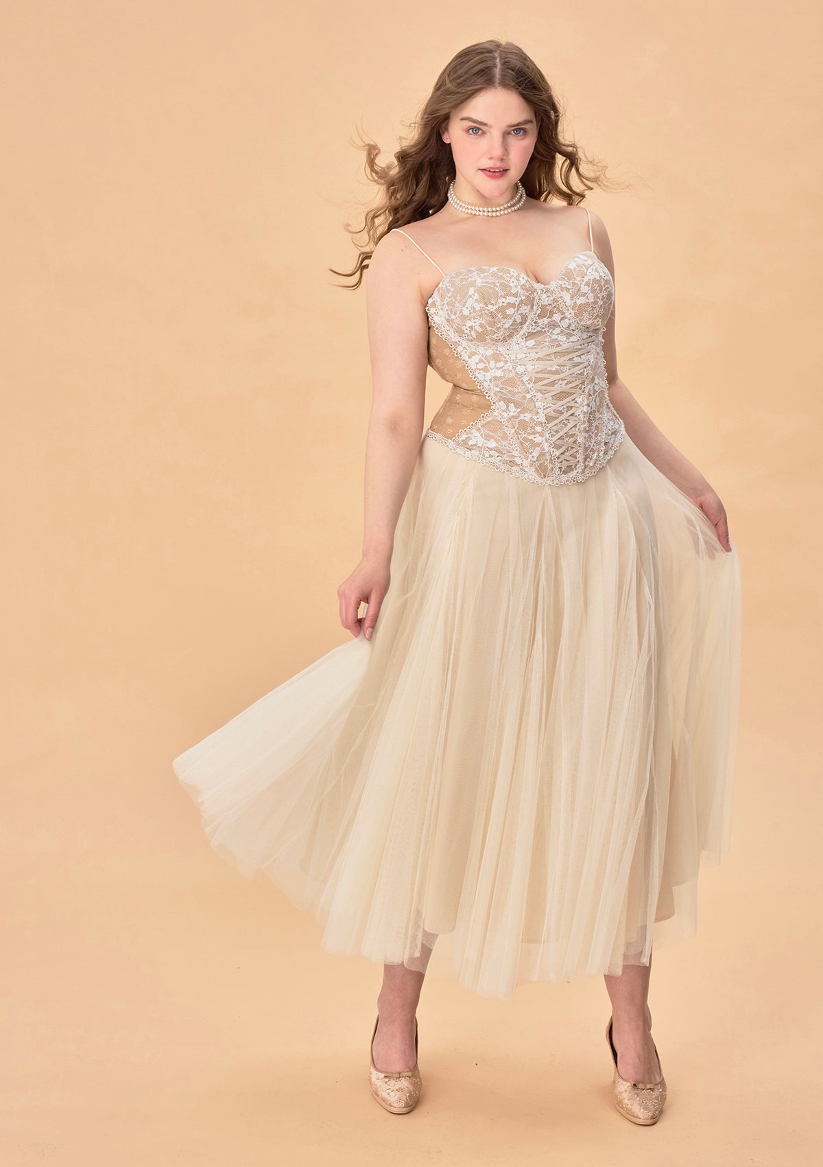 Curve &amp; Plus "White Moon, Weaving Dreams" Corset