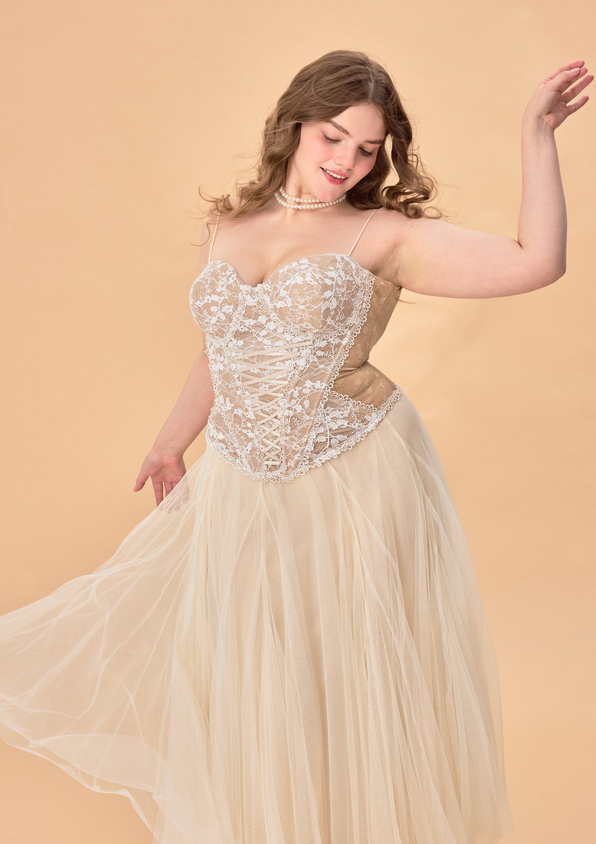 Curve &amp; Plus "White Moon, Weaving Dreams" Corset