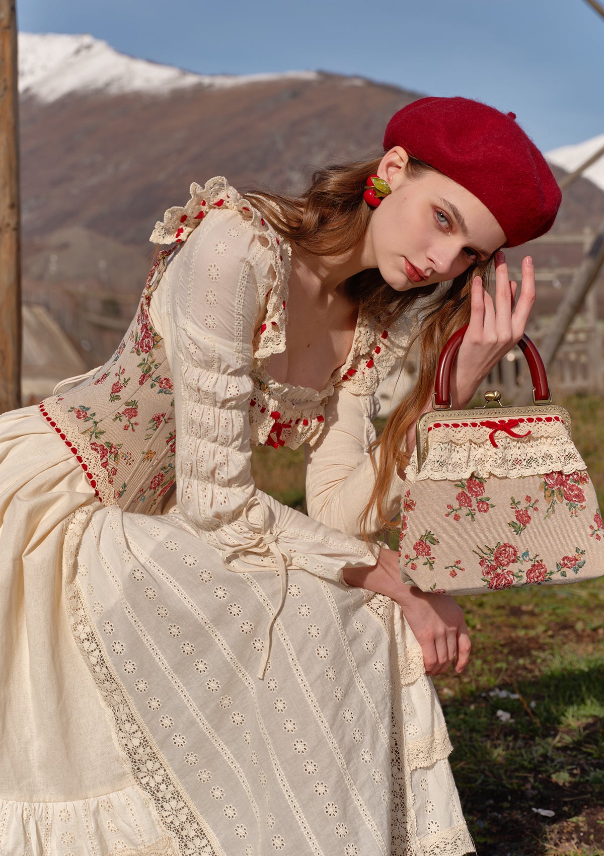 (US Exclusive) Rosey Christmas Cottage Corset