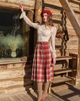 (US Exclusive) Rosey Christmas Cottage Skirt