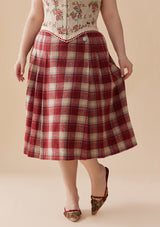 Curve & Plus Rosey Christmas Cottage Skirt