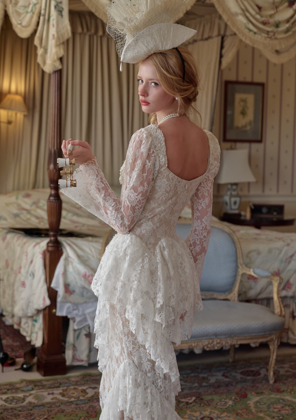 (Long-length)White Feather Looking-Glass Gown