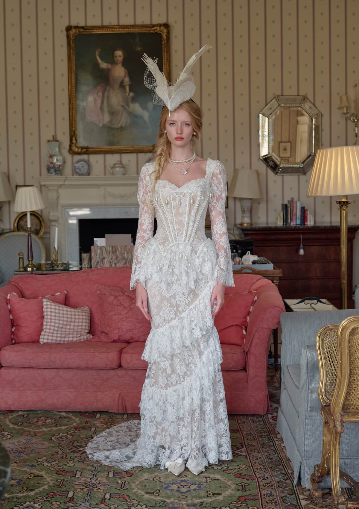 (Long-length)White Feather Looking-Glass Gown