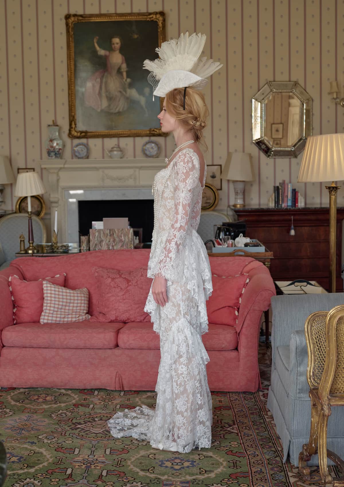 (Long-length)White Feather Looking-Glass Gown