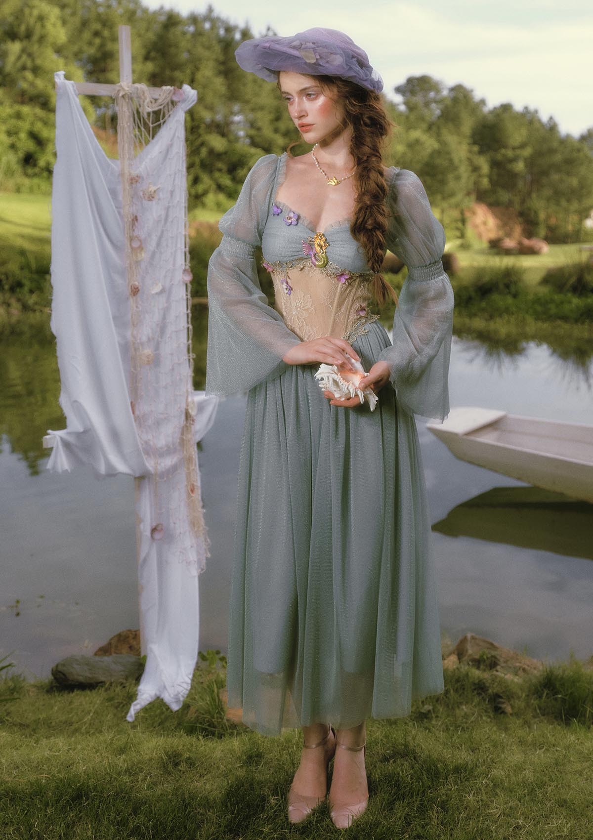 medieval princess dress daizbella Women Satin Gown Flowy Chiffon Sleeves Renaissance Costume with Hat : Clothing, Shoes & Jewelry cosplay y eventos Princess in Exile dress. Available