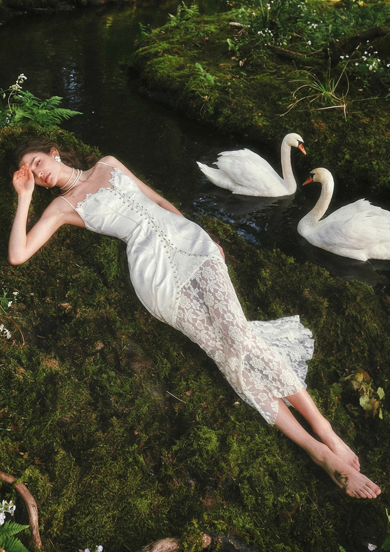 Woodland Swan Dress In-stock / L