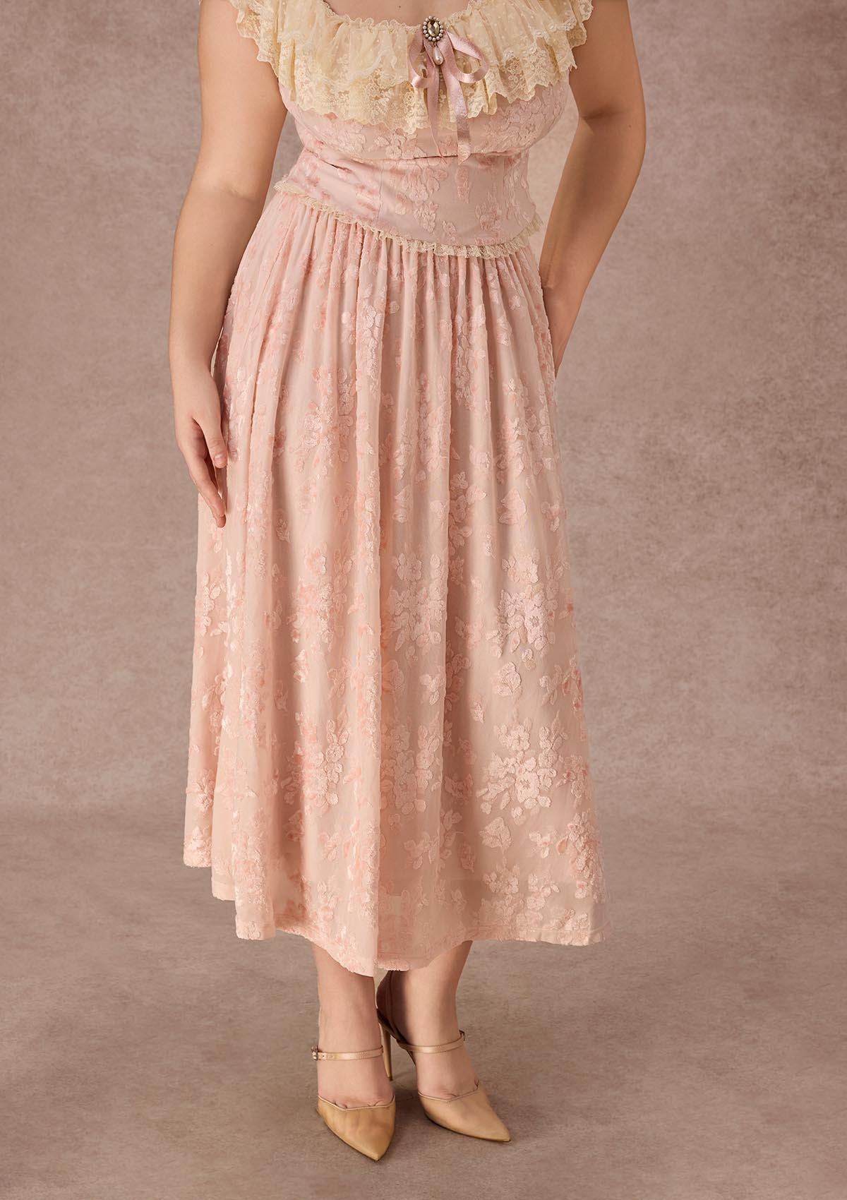 Curve&Plus Countryside Florals Velvet Skirt