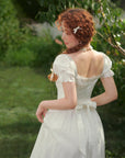 Korsett-Kleid „Reines Weiß“ mit Glyzinien