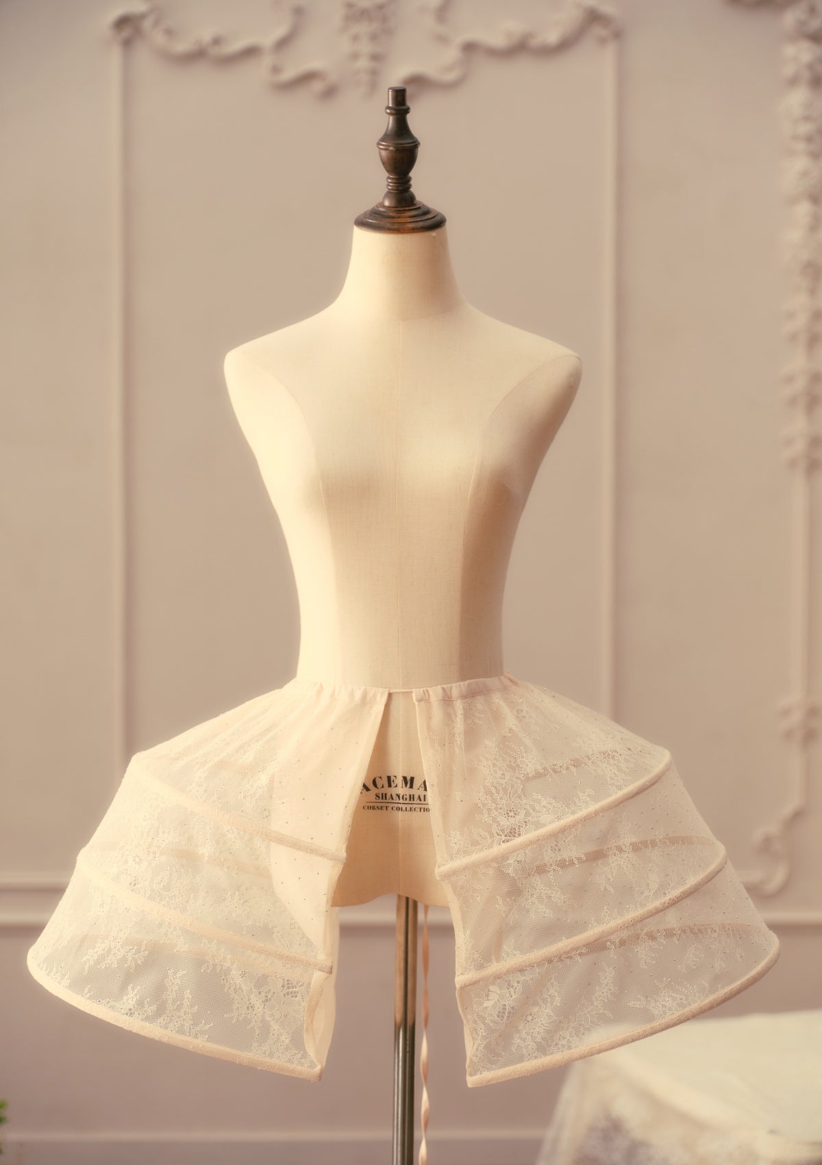 “C” Lace Crinoline