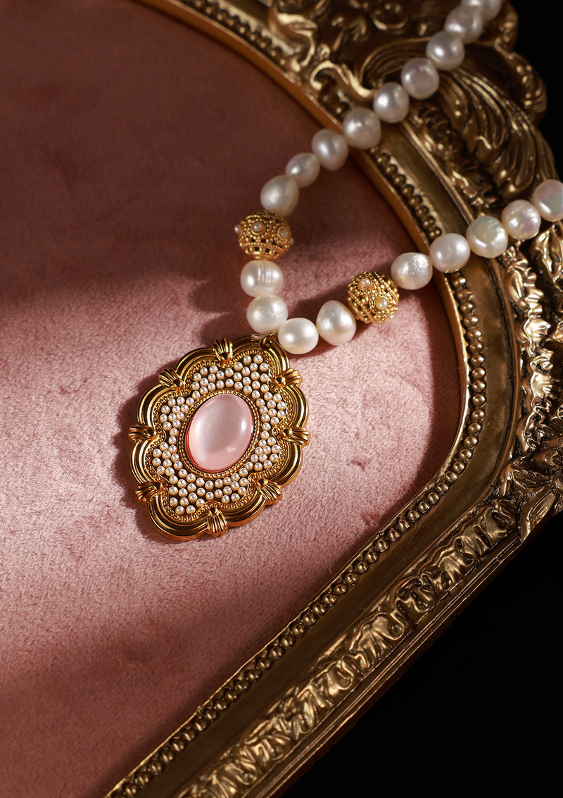 King's Court Heart Necklace