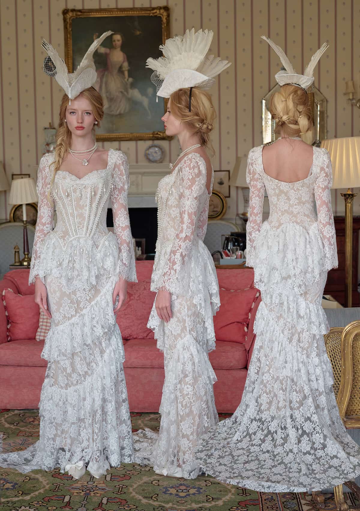(Long-length)White Feather Looking-Glass Gown