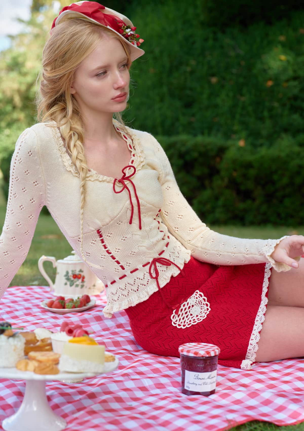 Christmas Berry Carol knit base Shirt