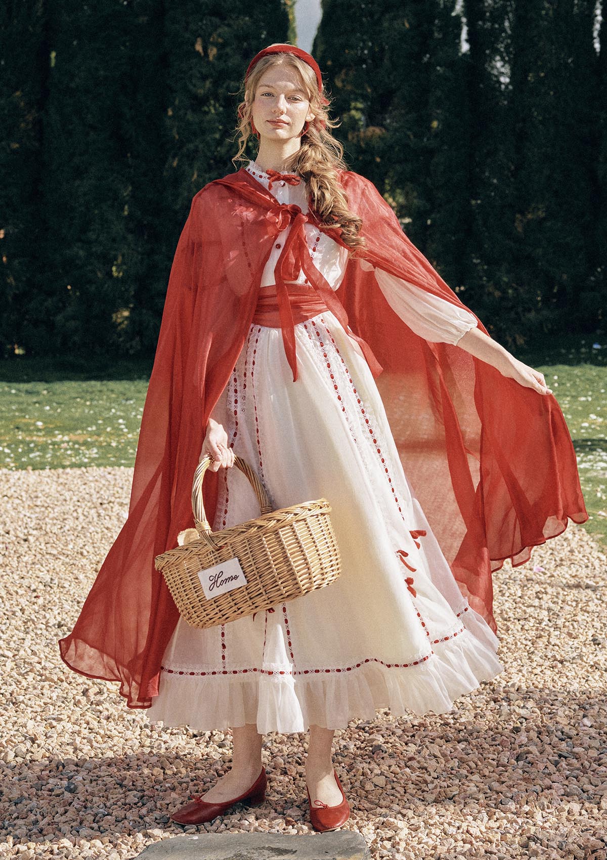 Redberry Letter Cape