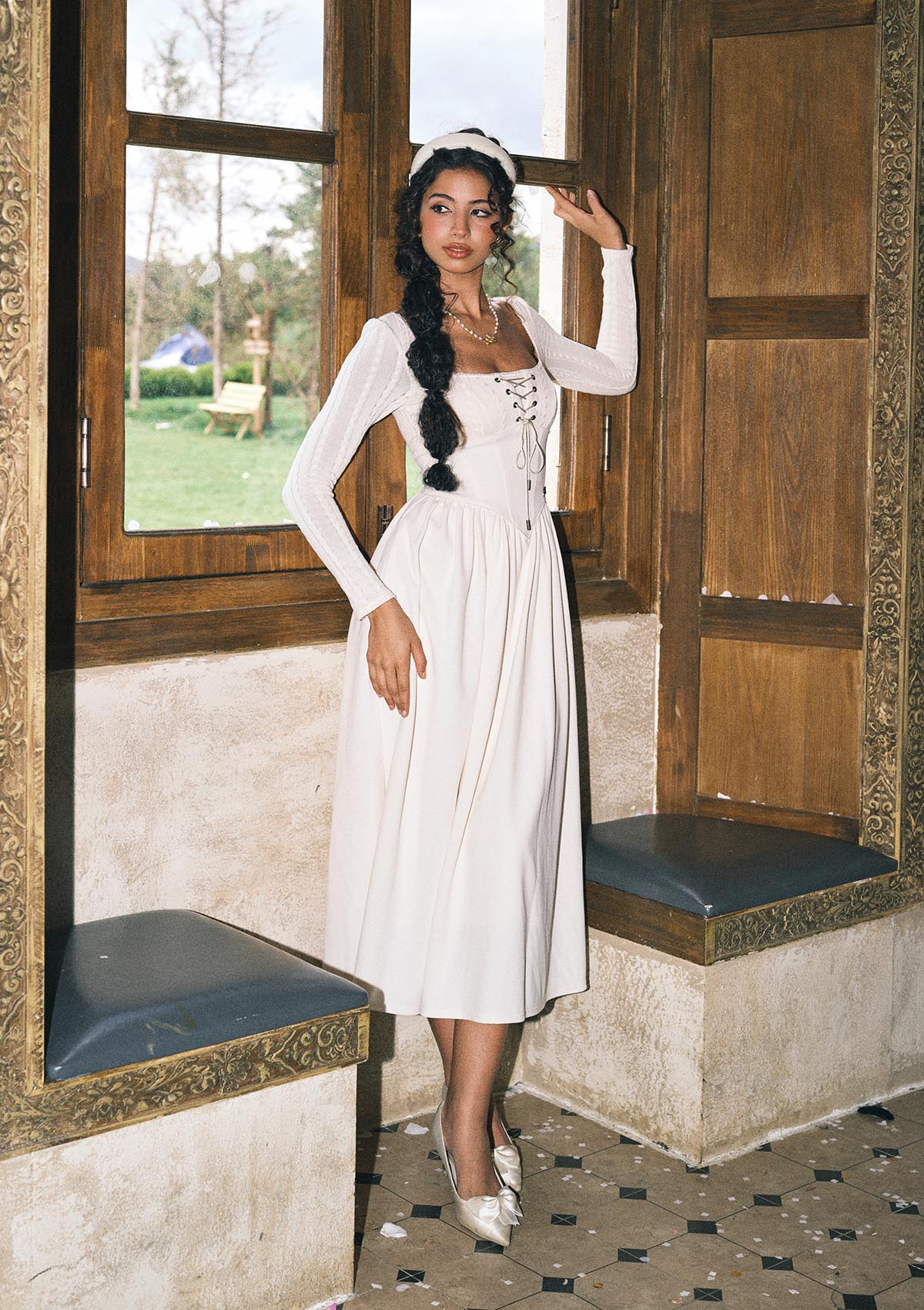 Courtyard Rendezvous Knit Dress (White)