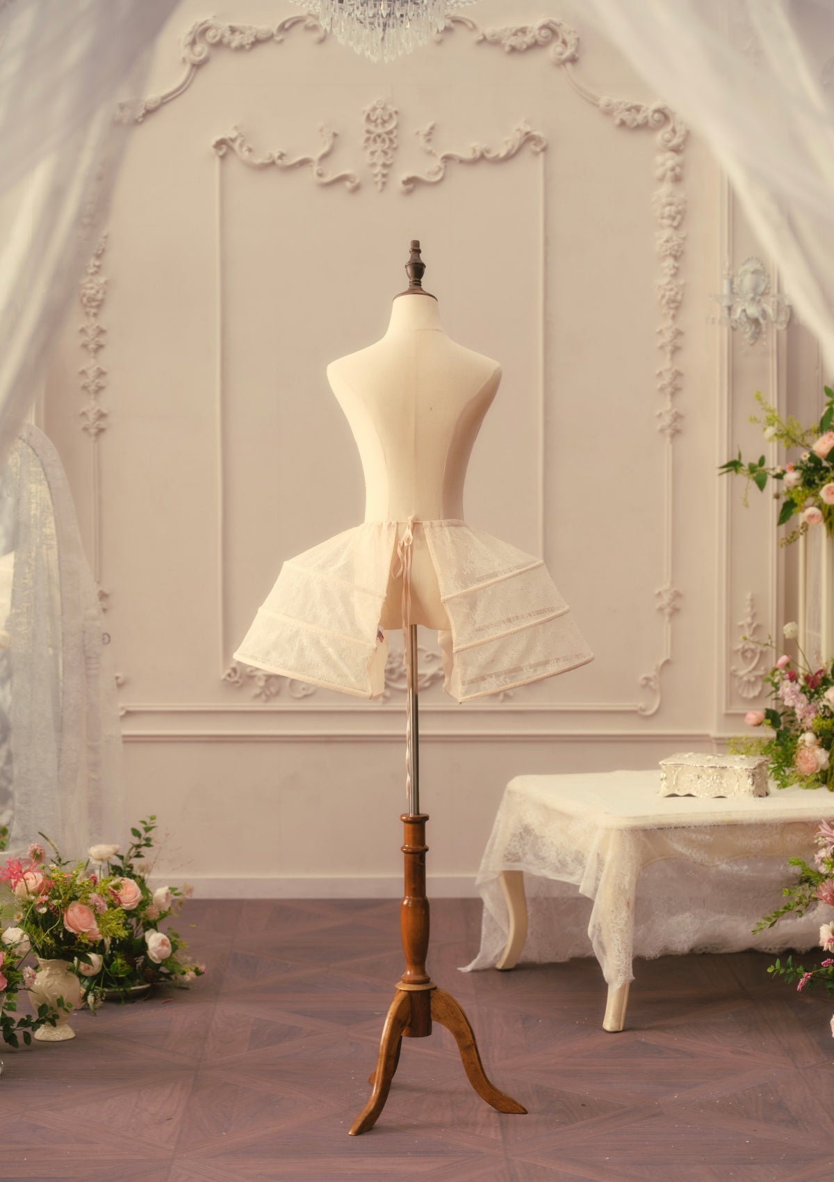 “C” Lace Crinoline