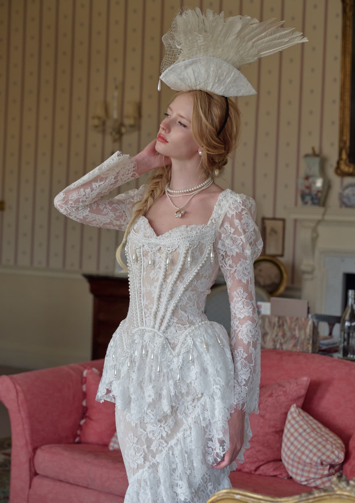 (Long-length)White Feather Looking-Glass Gown
