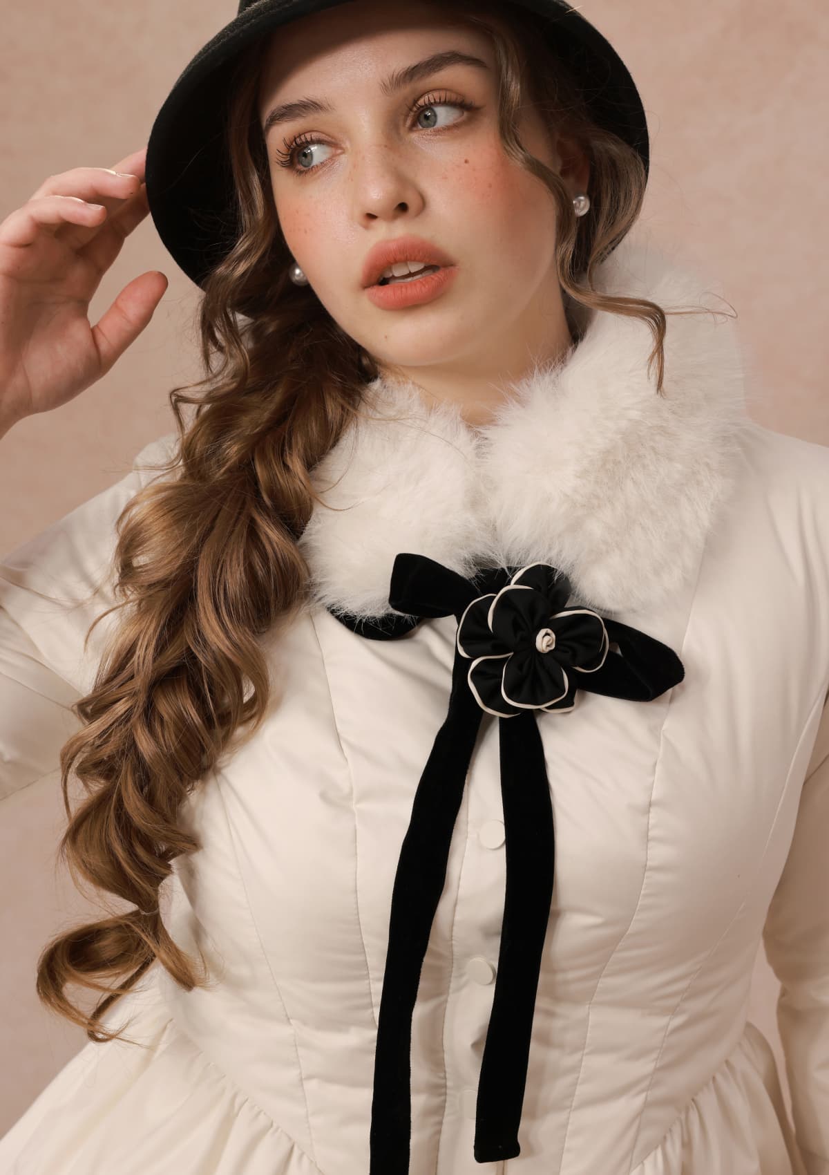 Curve&amp;Plus Snow White Rose Puffer Down Jacket