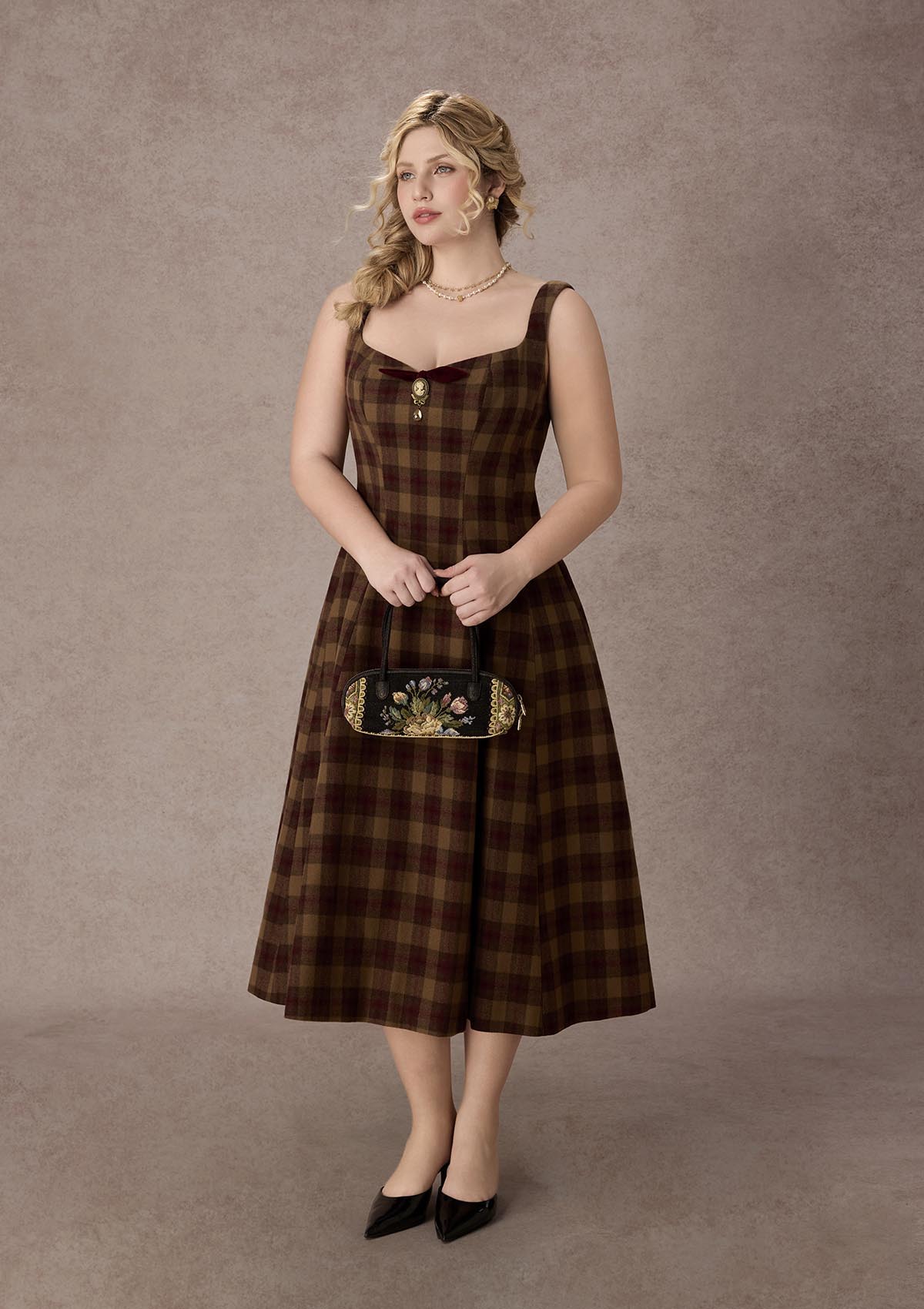 Curve&amp;Plus Tartan Majesty Maxi Dress