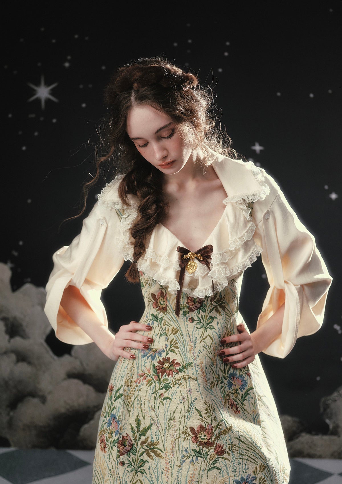 georgia alice sands corset dress Alice's Garden – LaceMade Size:Size N2 Black Long Sleeve Velvet The strapless sweetheart neckline alttxt