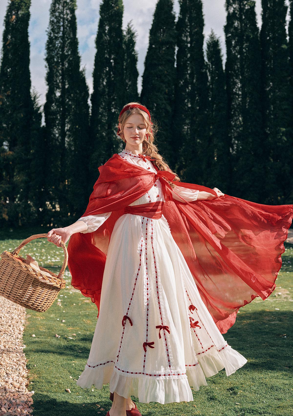 Redberry Letter Cape