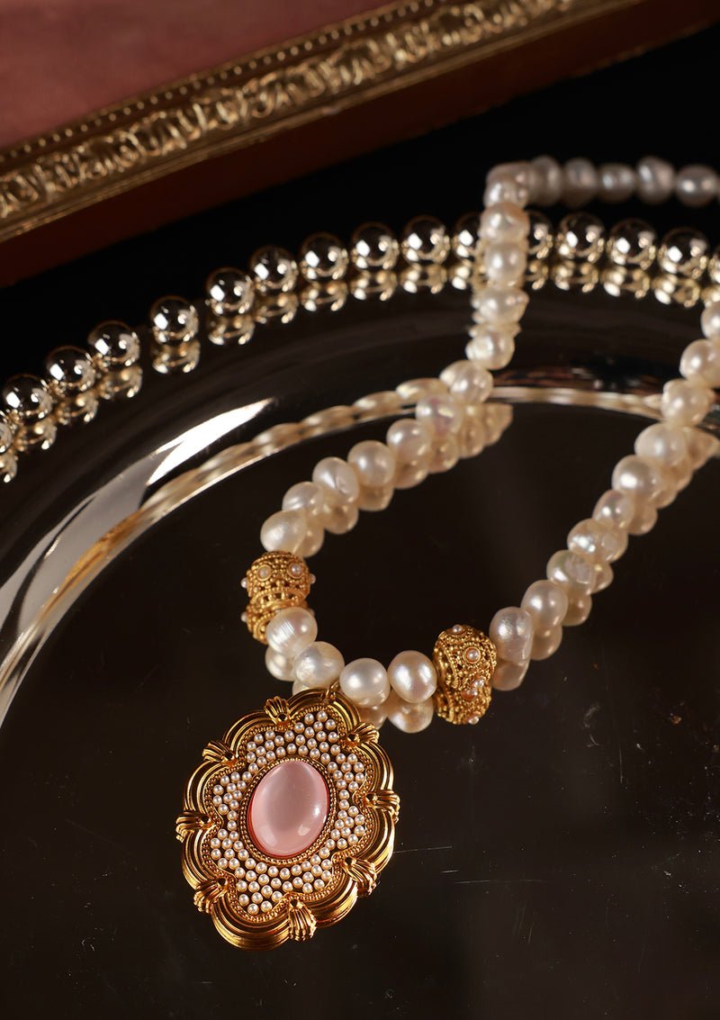 King's Court Heart Necklace