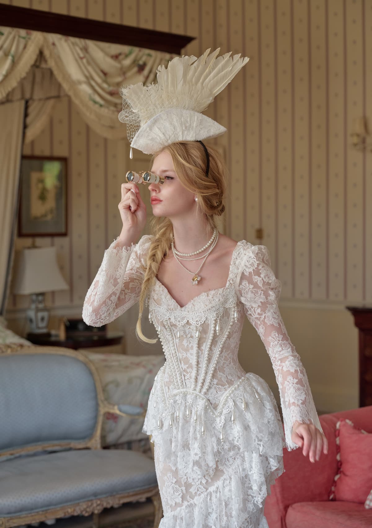 (Long-length)White Feather Looking-Glass Gown