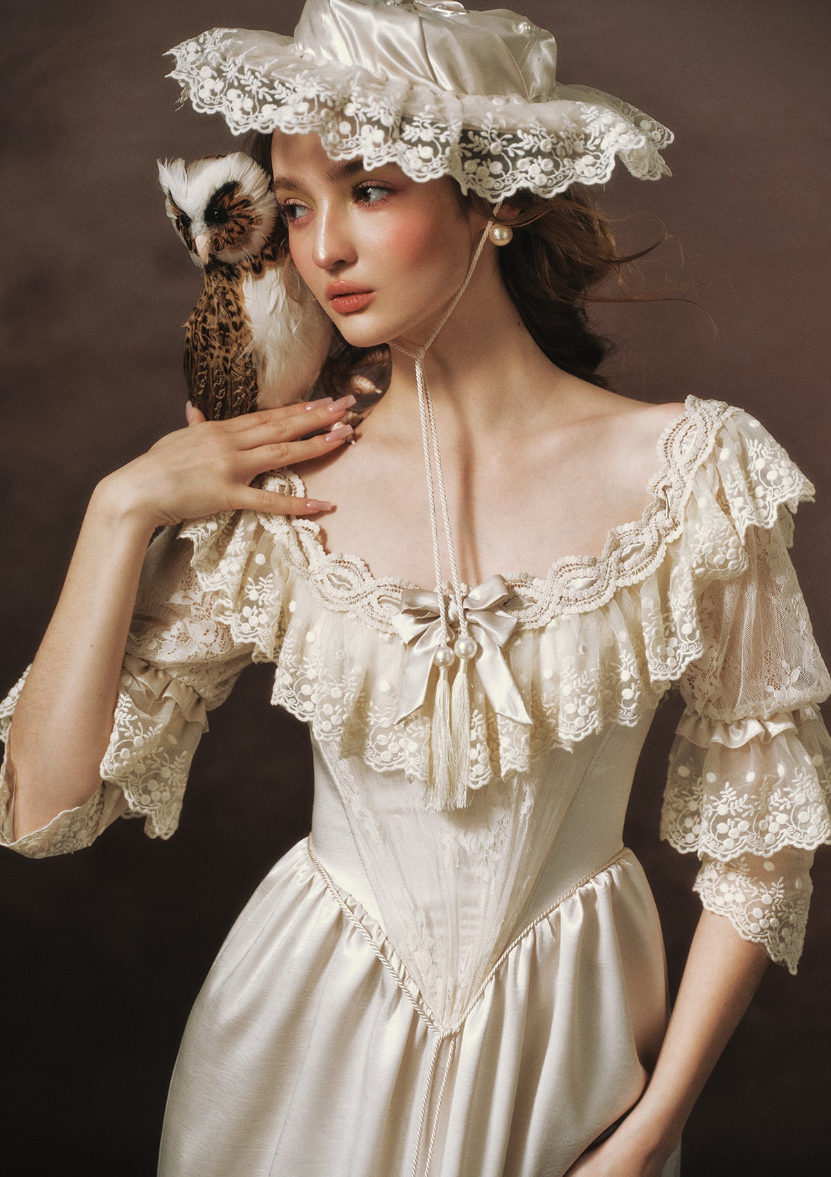 Silver Light Vintage Dream Bonnet