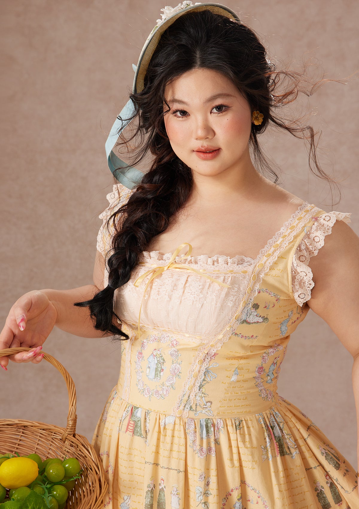 Curve&amp;Plus Honey-Gathering Girl Dress
