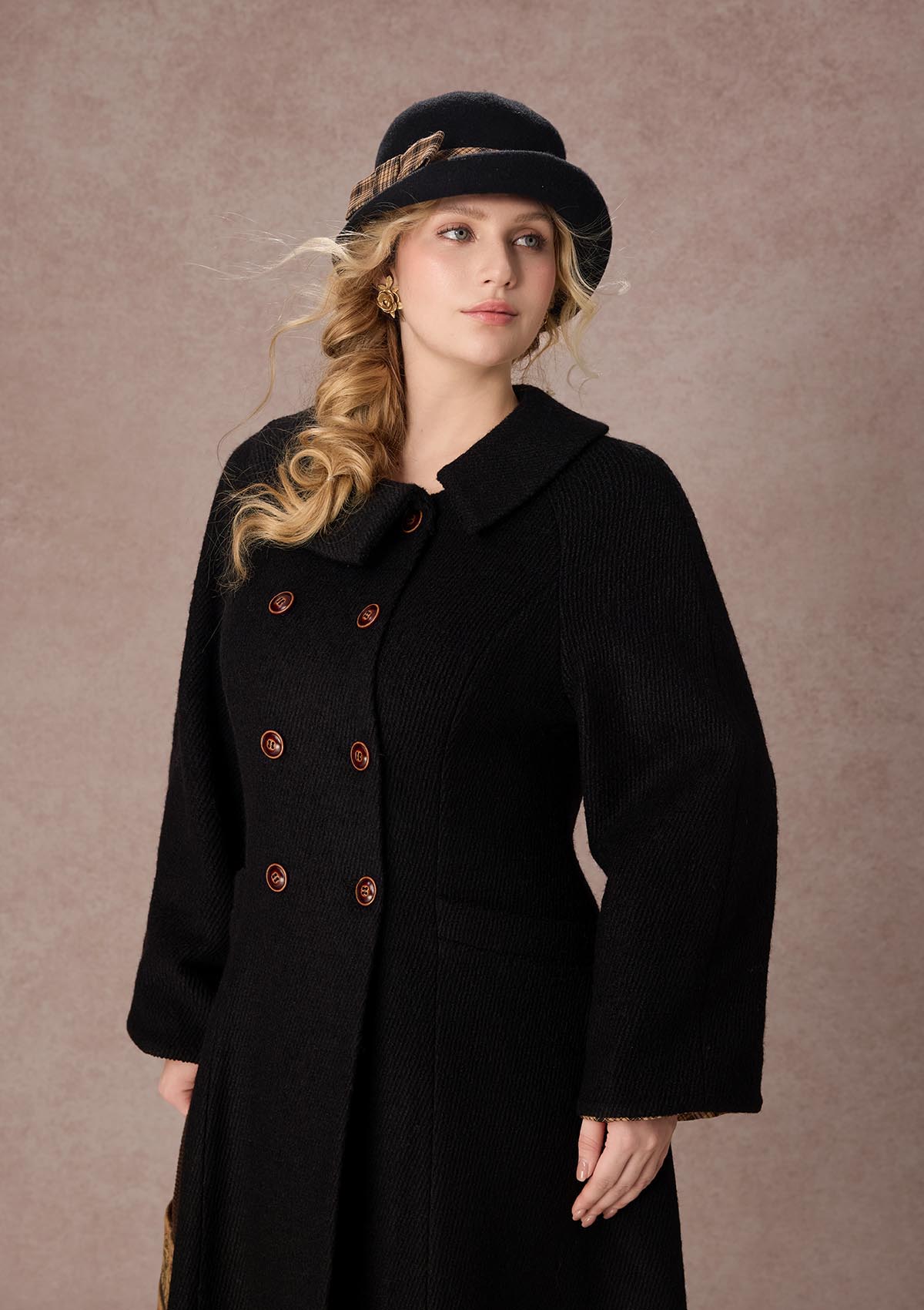 Curve&amp;Plus Sunlit Daisy Wool Coat (Black)