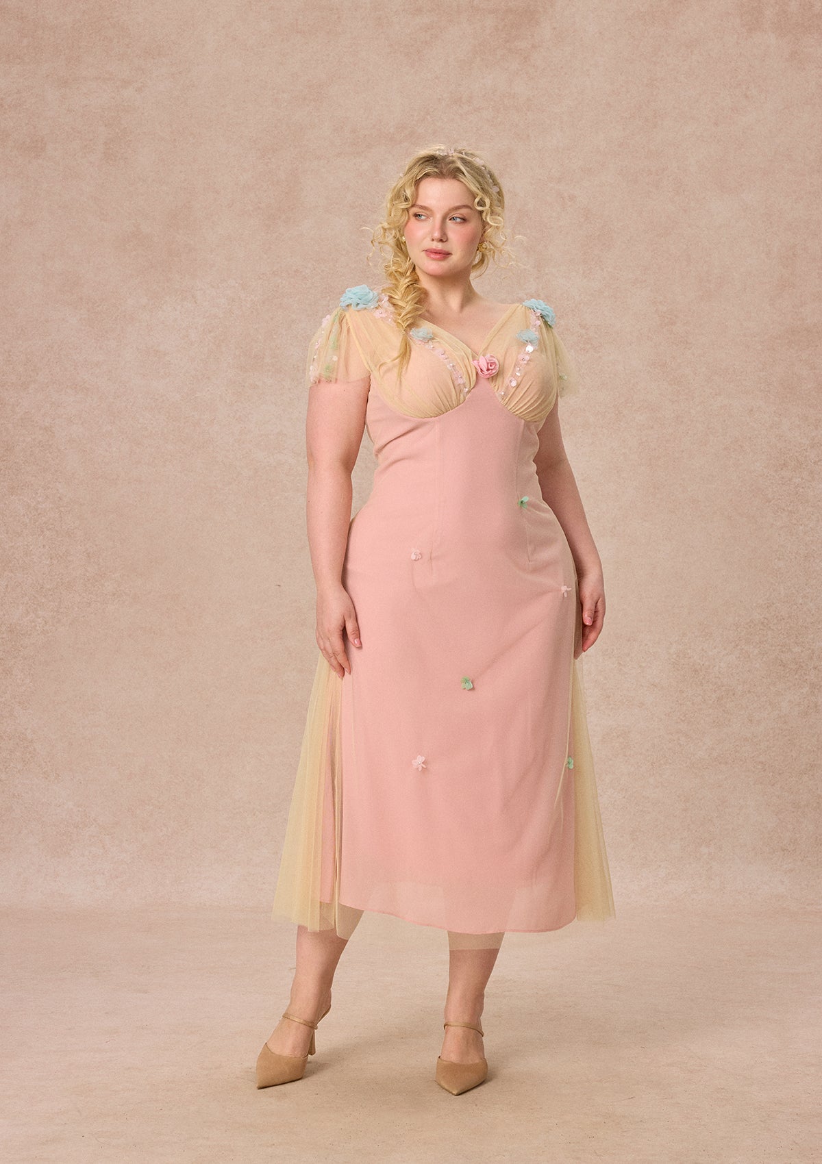 Curve&amp;Plus Wind Perched Rose Quartz Dress