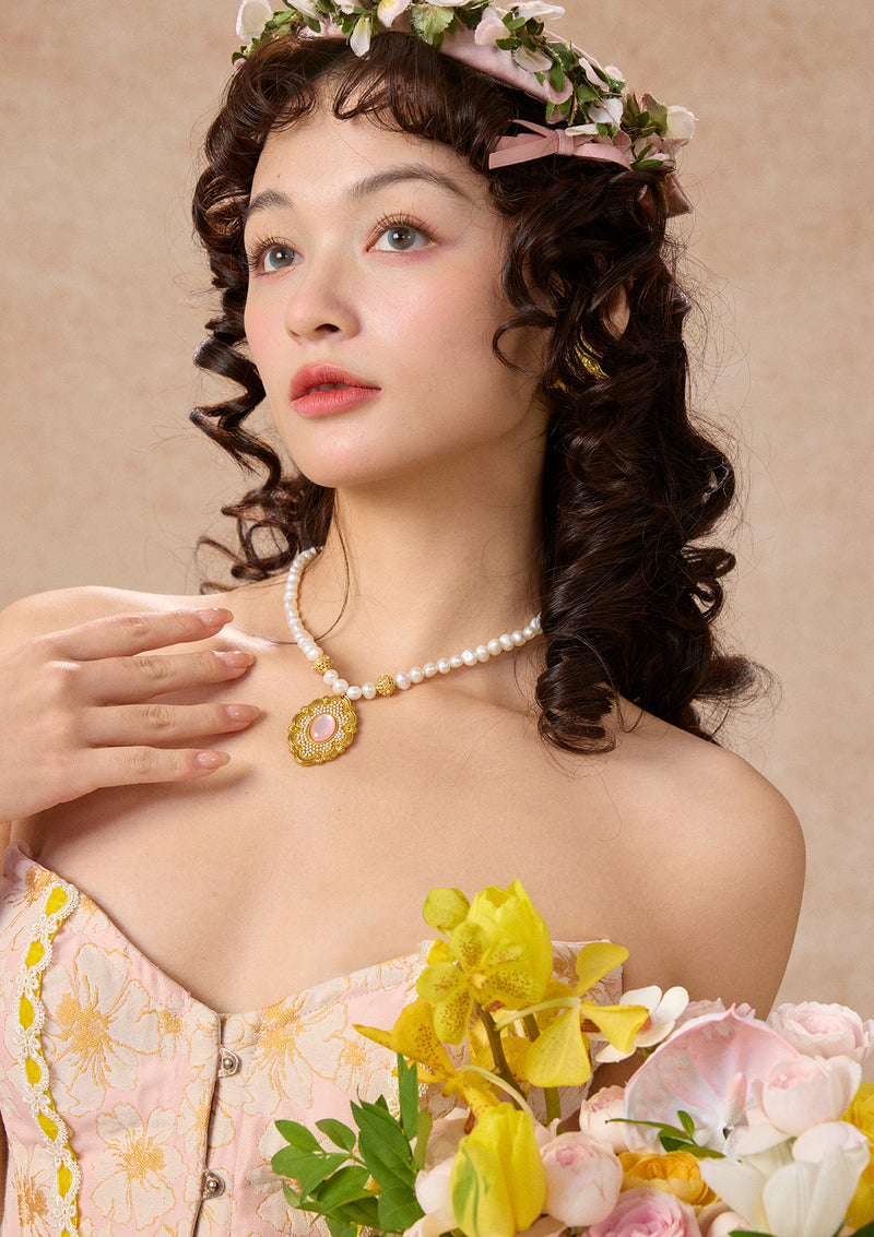 King's Court Heart Necklace