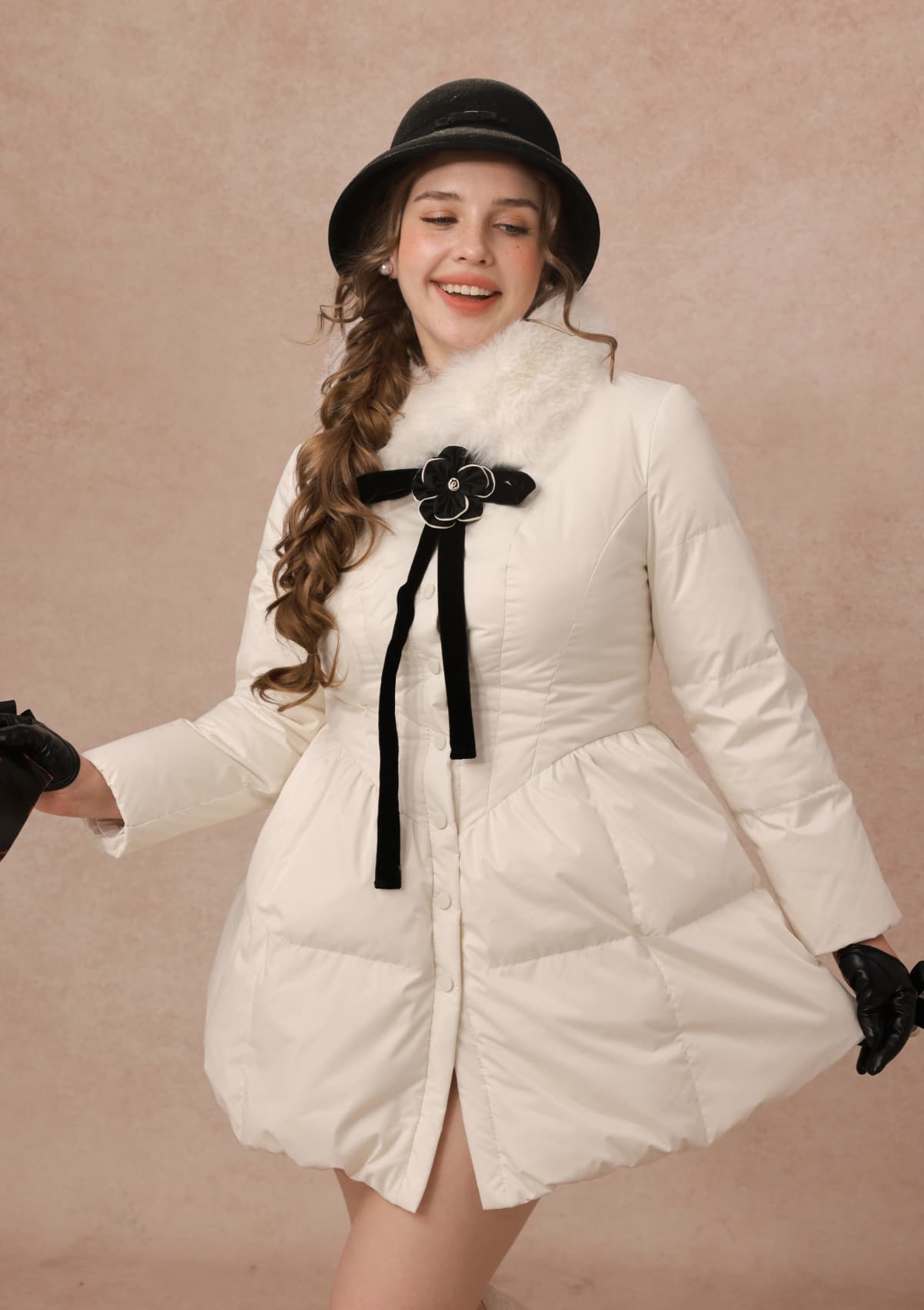 Curve&amp;Plus Snow White Rose Puffer Down Jacket
