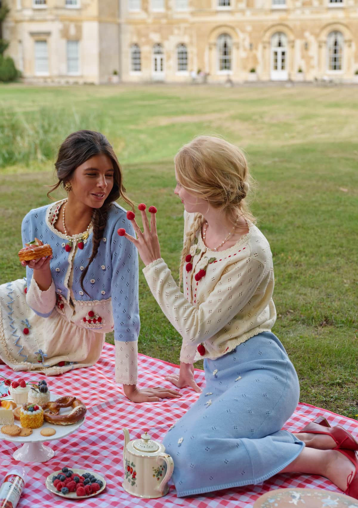 Christmas Berry Carol knit Cardigan (Blue)