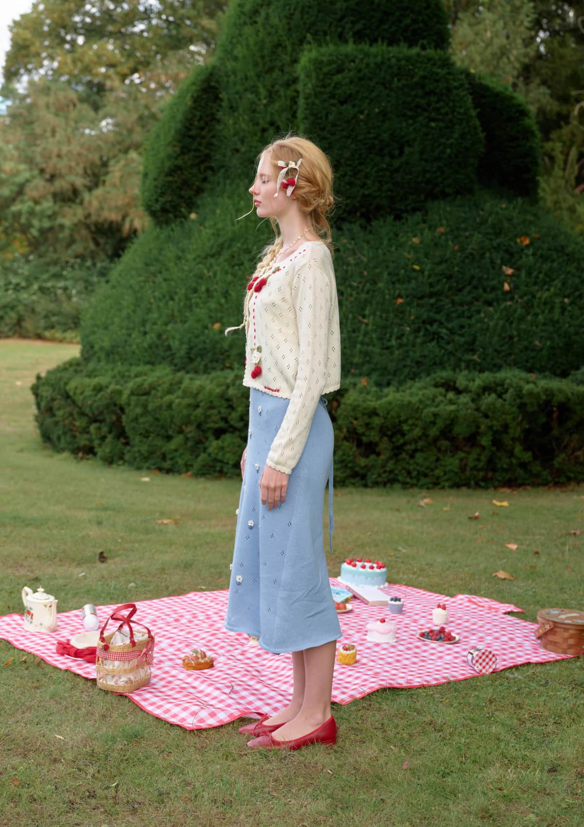 Christmas Berry Carol knit Cardigan (beige)