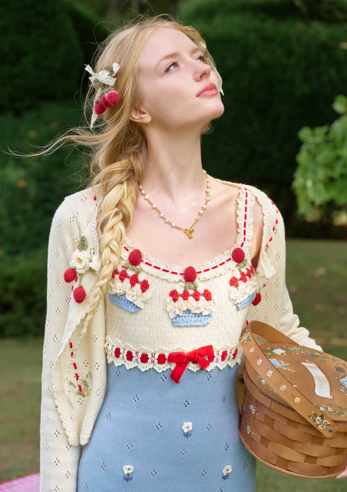 Christmas Berry Carol knit Cardigan (beige)