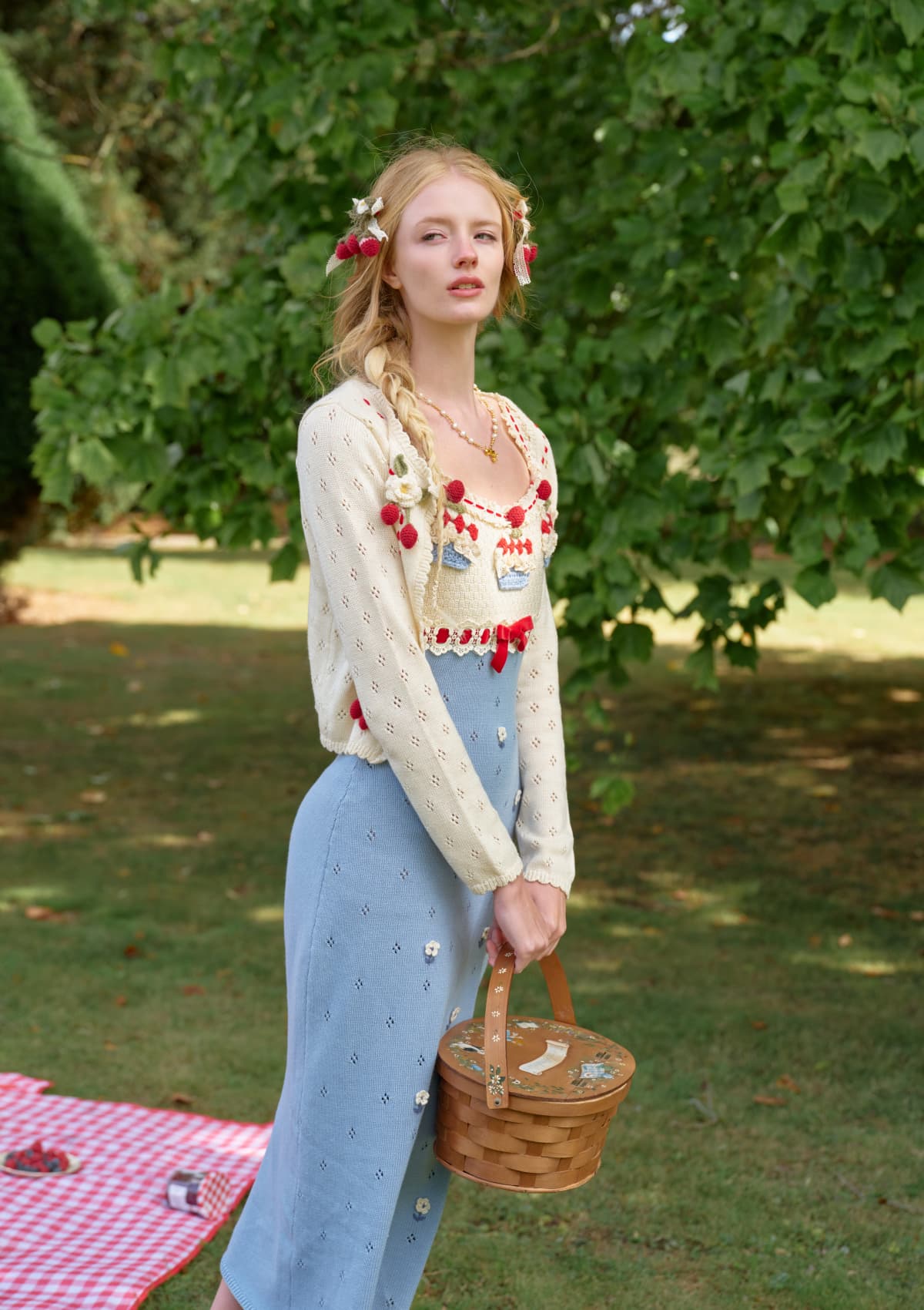 Christmas Berry Carol knit Cardigan (beige)