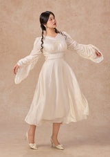 Curve&Plus Flowing Light Hymn Dress