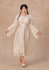 Curve&Plus Flowing Light Hymn Dress