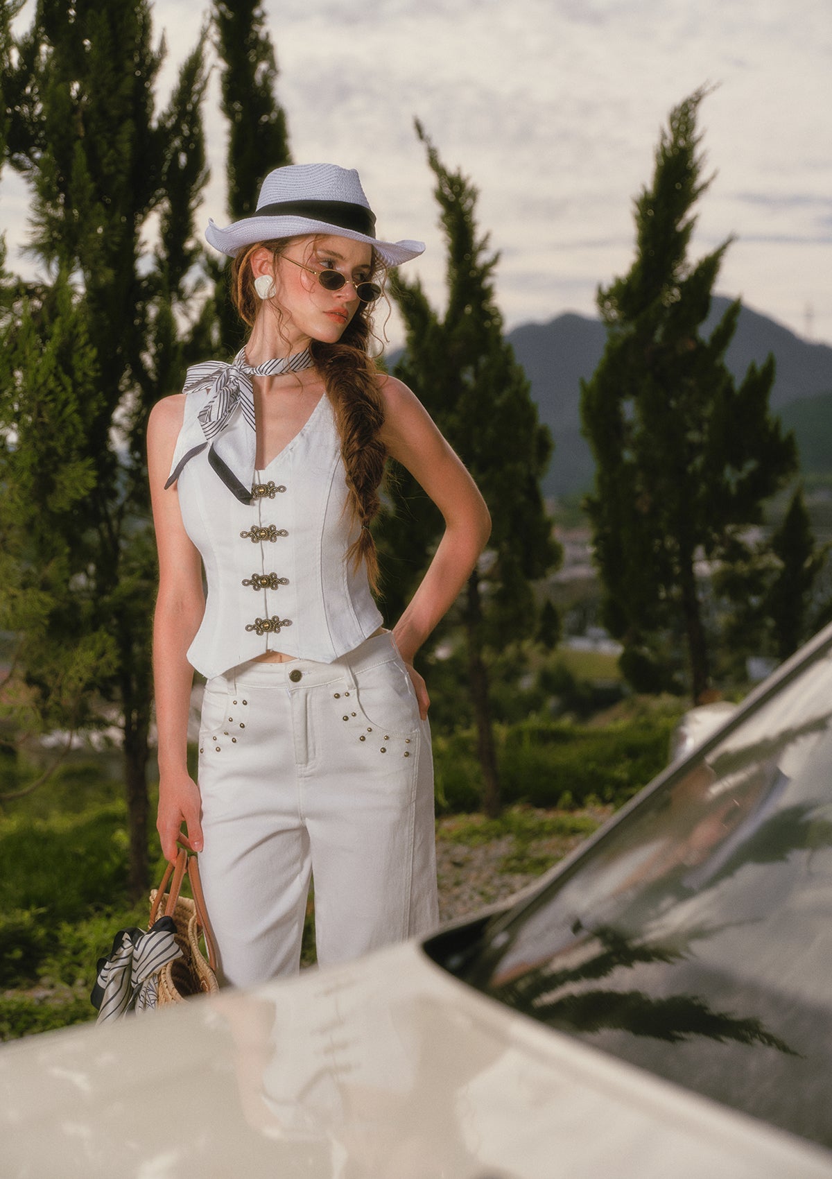 Pale Coastal Wander Vest