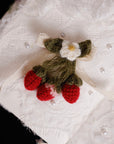 Haarspange Mont Blanc Erdbeere Gestrickt