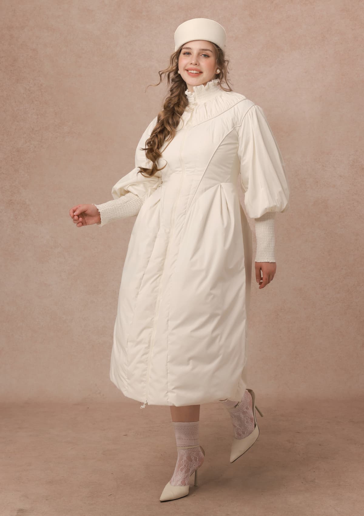 Curve&amp;Plus Warrior II Down Puffer Coat — White