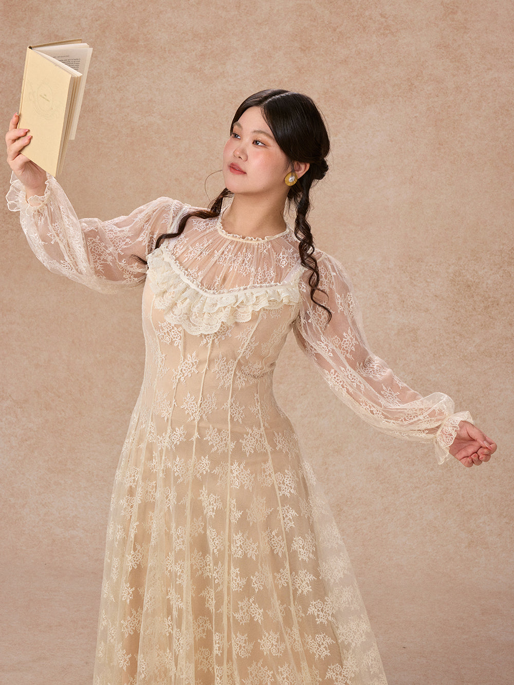 Curve&Plus Lace Bouquet Dress
