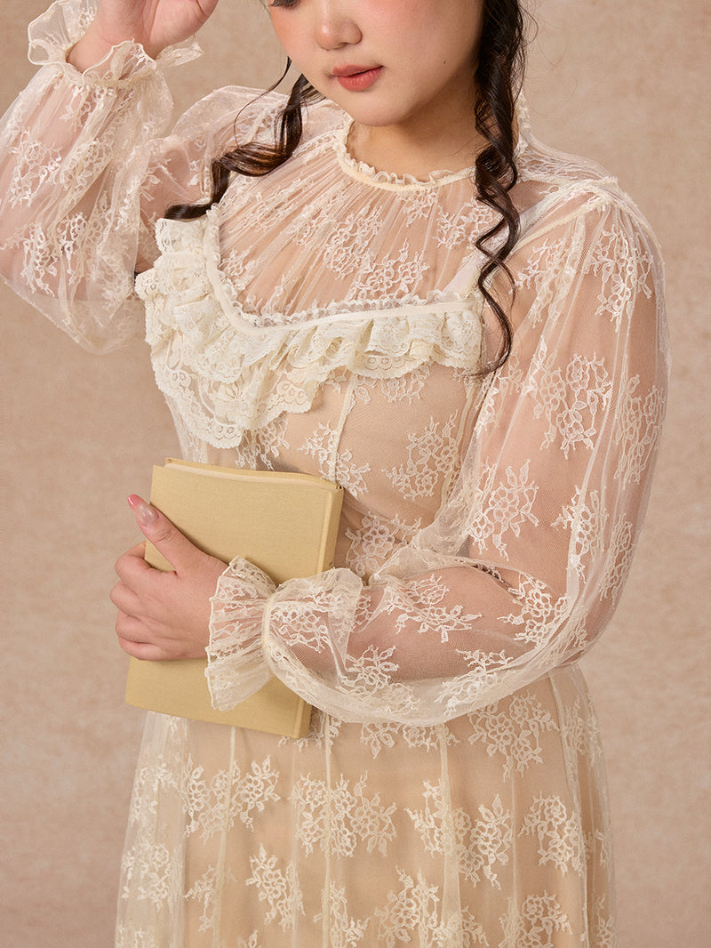 Curve&Plus Lace Bouquet Dress